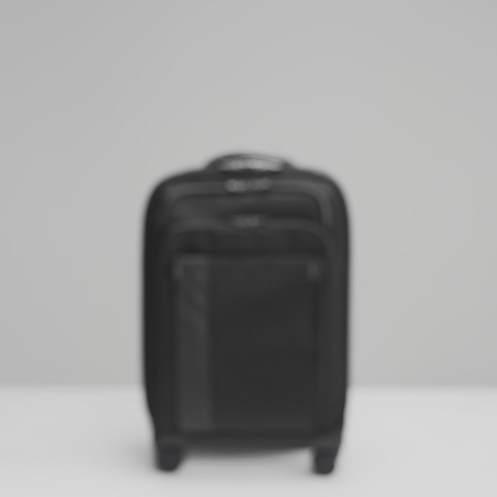 Essential 22" Carry-On Expandable Spinner